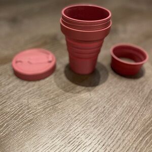 2 Stojo Collapsible Cups